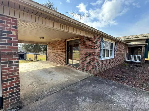 Exterior - 12544 Traphill Rd, Traphill, NC 28685 photo 5 of 8