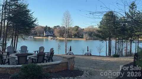 107 Nablus E Trl #E, Mooresville, NC 28117