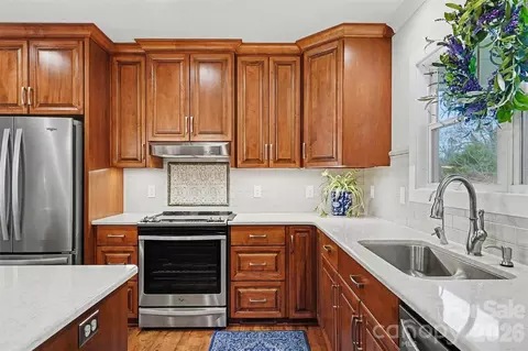 Kitchen - 9511 Foil Rd, Mount Pleasant, NC 28124 photo 5 of 5