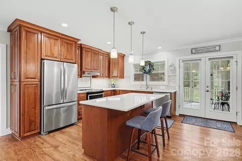 Kitchen - 9511 Foil Rd, Mount Pleasant, NC 28124 photo 4 of 5