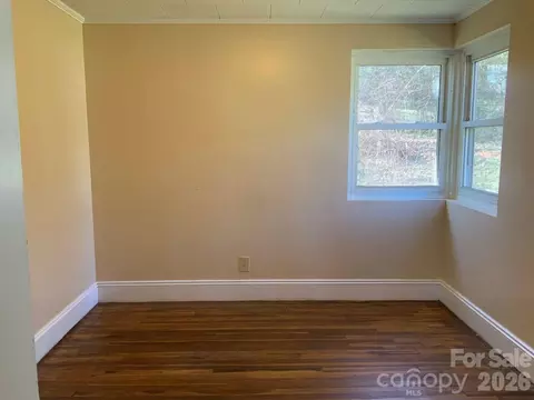 Bedroom - 626 3rd Avenue Se Dr SE, Hickory, NC 28602 photo 1 of 5