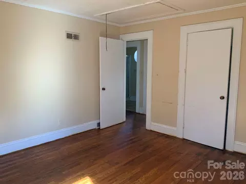 Bedroom - 626 3rd Avenue Se Dr SE, Hickory, NC 28602 photo 5 of 5