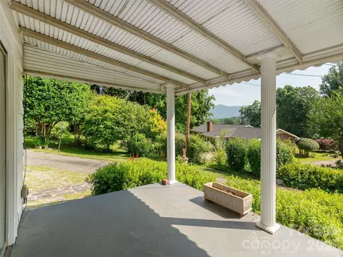 Exterior - 34 Lockhart Rd, Tryon, NC 28782 photo 2 of 11