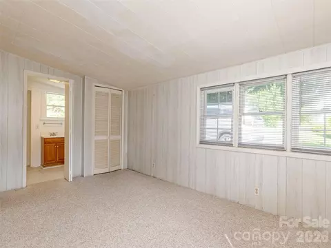 Bedroom - 34 Lockhart Rd, Tryon, NC 28782 photo 2 of 5
