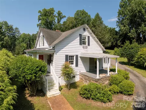 Exterior - 34 Lockhart Rd, Tryon, NC 28782 photo 6 of 11
