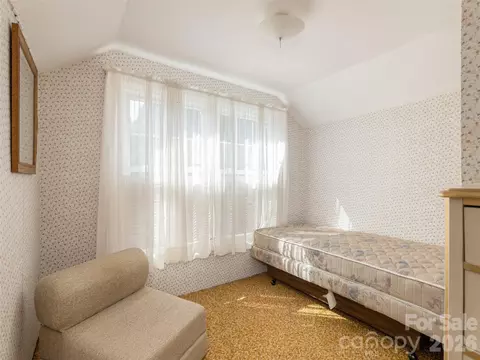 Bedroom - 34 Lockhart Rd, Tryon, NC 28782 photo 3 of 5