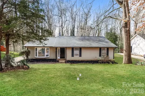 2001 Teddington Dr, Charlotte, NC 28214