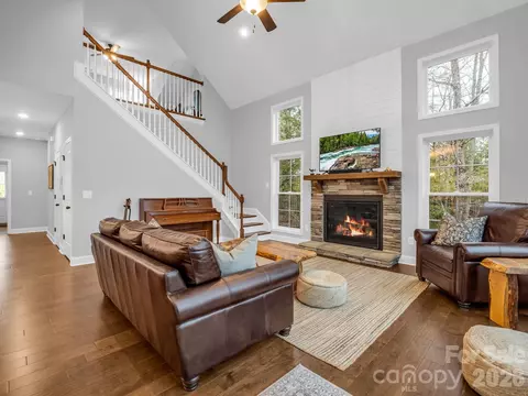 Living - 631 Mountain Pkwy, Mill Spring, NC 28756 photo 2 of 3