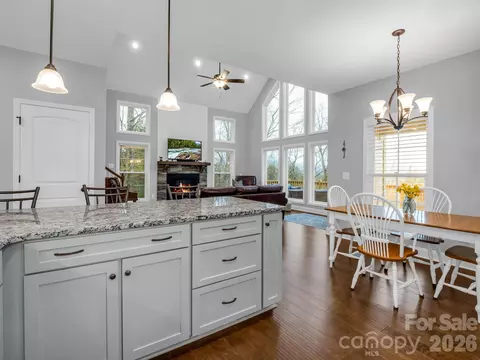 Kitchen - 631 Mountain Pkwy, Mill Spring, NC 28756 photo 5 of 5