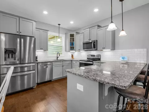 Kitchen - 631 Mountain Pkwy, Mill Spring, NC 28756 photo 4 of 5