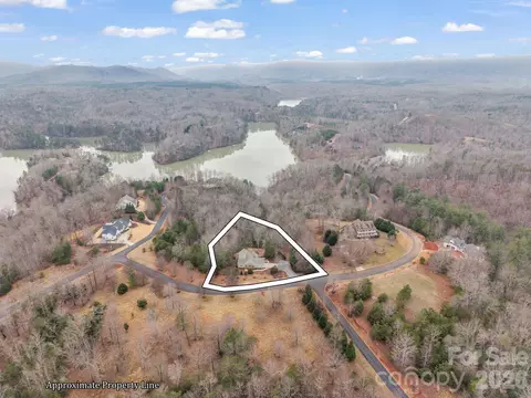 View/Area - 631 Mountain Pkwy, Mill Spring, NC 28756 photo 9 of 10