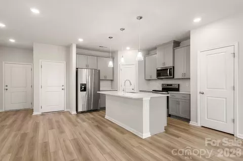 3750 County Down Ave, Kannapolis, NC 28081 photo 6