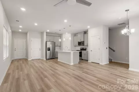 3750 County Down Ave, Kannapolis, NC 28081 photo 2
