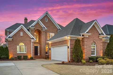 7604 Windaliere Dr, Cornelius, NC 28031