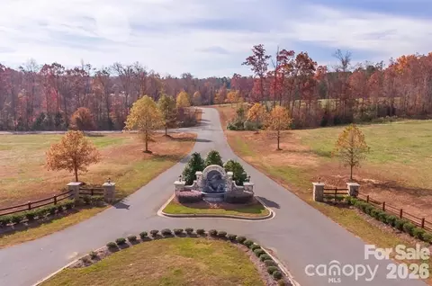 6207 Victory Pass Ln, Waxhaw, NC 28173