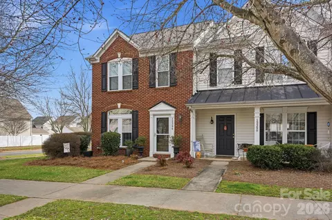 12394 Swan Wings Pl, Huntersville, NC 28078