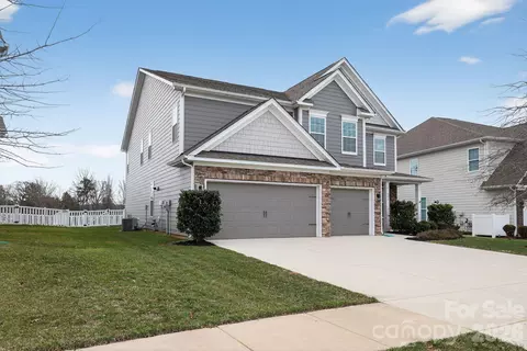 107 Atwater Landing Dr, Mooresville, NC 28117