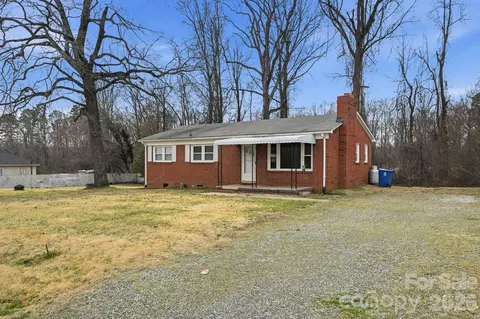 405 Klumac Rd, Salisbury, NC 28144
