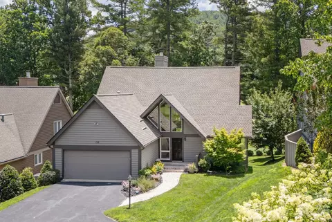155 Winding Meadows Dr, Flat Rock, NC 28731