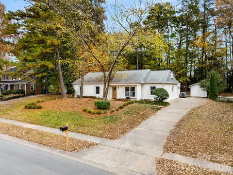6815 Old Post Rd, Charlotte, NC 28212