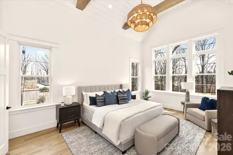 1718 Seifert Cir, Charlotte, NC 28205