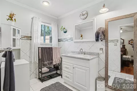 Bath - 116 Brooks Dr, Stanley, NC 28164 photo 3 of 3