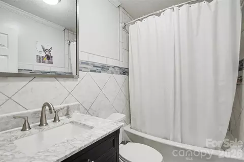Bath - 116 Brooks Dr, Stanley, NC 28164 photo 1 of 3