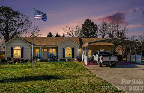 116 Brooks Dr, Stanley, NC 28164