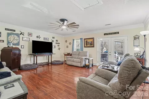 Living - 116 Brooks Dr, Stanley, NC 28164 photo 1 of 2