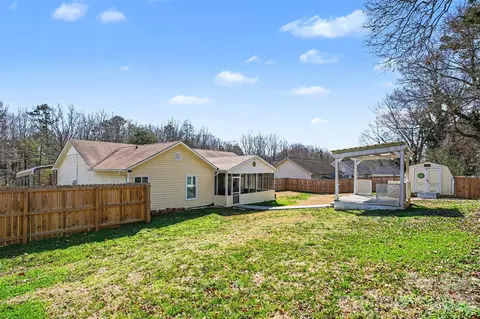 Exterior - 116 Brooks Dr, Stanley, NC 28164 photo 3 of 4