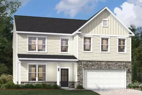 4141 Vista Pine Dr, Charlotte, NC 28215
