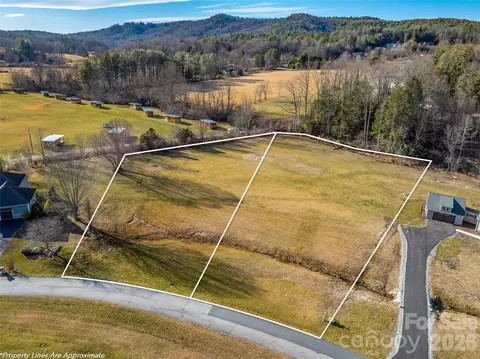 00 Saddle Club Ln, Hendersonville, NC 28739