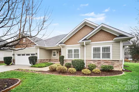 1139 Moray Ct, Charlotte, NC 28211