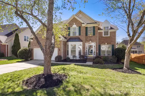9222 Hickory Tree Ln, Charlotte, NC 28277
