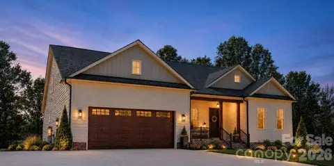 121 Juniper Rd, Mooresville, NC 28115