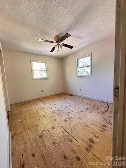 Bedroom - 621 E 11th St, Newton, NC 28658 photo 1 of 7