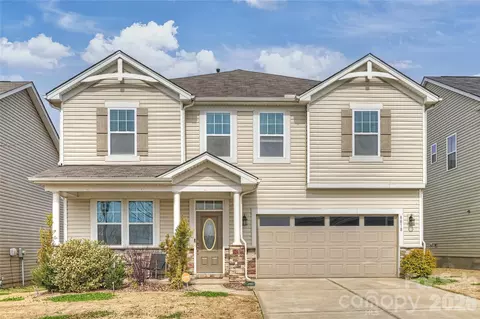 8818 Addingham Dr, Charlotte, NC 28269