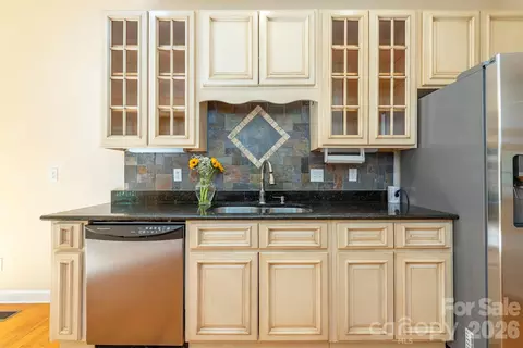Kitchen - 75 Noble Rd, Fairview, NC 28730 photo 3 of 3