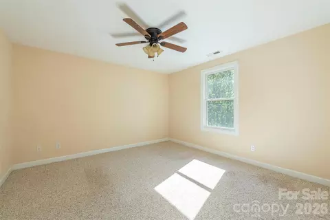 Bedroom - 75 Noble Rd, Fairview, NC 28730 photo 2 of 7