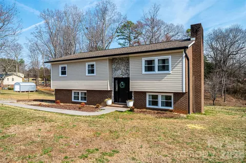 110 Windsor St, Connelly Springs, NC 28612
