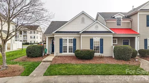 4063 Center Place Dr, Harrisburg, NC 28075