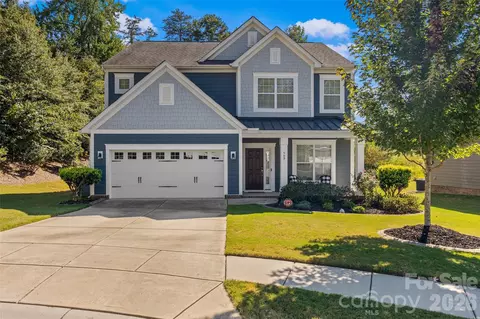 660 Brookhaven Dr, Fort Mill, SC 29708
