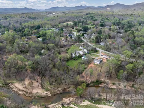 Sand Hill Road, Asheville, NC 28806
