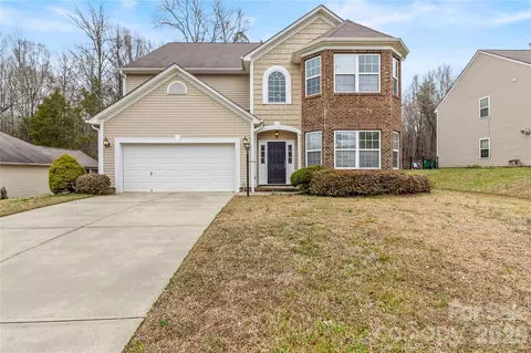 555 Settlers Grove Ln, Salisbury, NC 28146