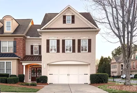 11704 Easthampton Cir, Charlotte, NC 28277
