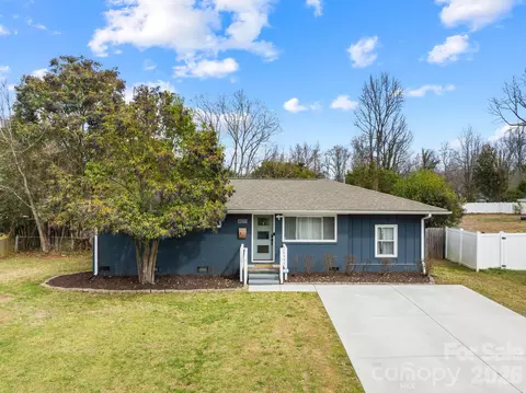 4127 Strangford Ave, Charlotte, NC 28215