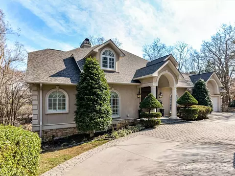 1779 8th Street Nw Dr NW, Hickory, NC 28601