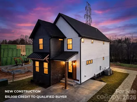 4 S Martha Kate Dr, Hendersonville, NC 28792