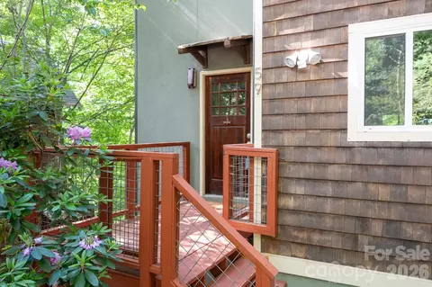 59 Morningside Dr, Asheville, NC 28806