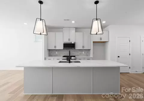 4043 Bass River Pkwy, Charlotte, NC 28217